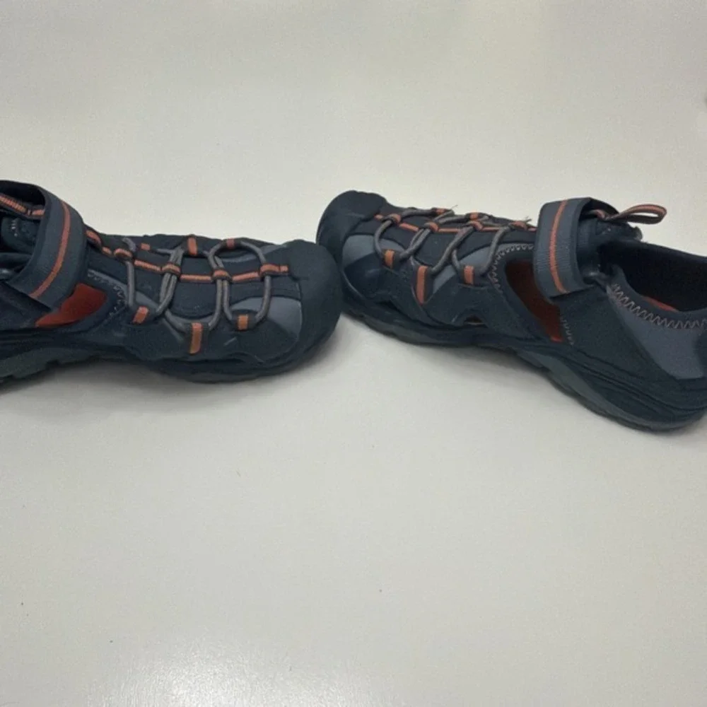 Merrell pre owned